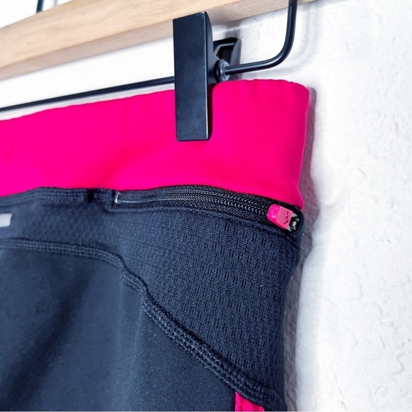 adidas Response Long Tights Leggings in Black & Vivid Berry Stripe - Picture 7 of 10